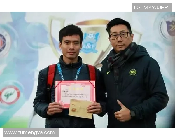 巴萨与弗伦茨激战正酣球迷期待精彩对决与进球盛宴 巴萨与弗伦茨激战正酣球迷期待精彩对决与进球盛宴