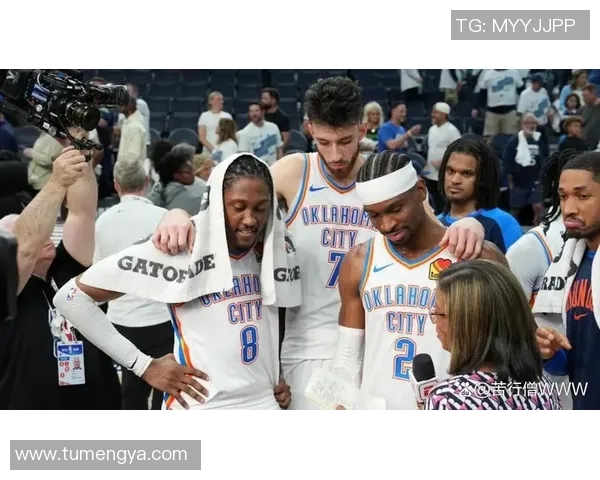 步行者与蓝网激战正酣球迷期待精彩对决与惊艳表现 步行者与蓝网激战正酣球迷期待精彩对决与惊艳表现